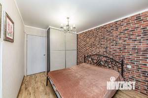 2-к квартира, вторичка, 57м2, 1/10 этаж