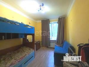 2-к квартира, вторичка, 68м2, 1/3 этаж