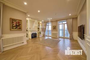 4-к квартира, вторичка, 135м2, 17/18 этаж