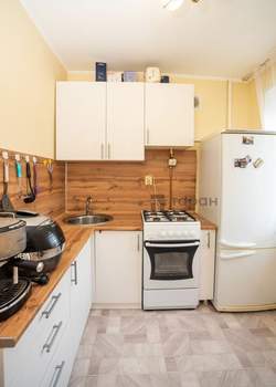 2-к квартира, вторичка, 43м2, 4/5 этаж