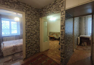 2-к квартира, вторичка, 40м2, 1/9 этаж