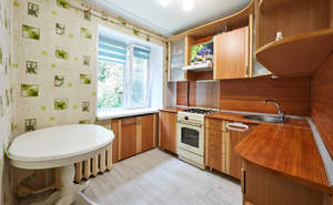 2-к квартира, вторичка, 39м2, 1/4 этаж