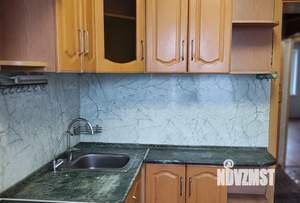 4-к квартира, вторичка, 74м2, 9/9 этаж