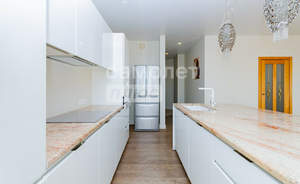 2-к квартира, вторичка, 81м2, 16/23 этаж