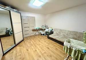 2-к квартира, вторичка, 53м2, 1/10 этаж