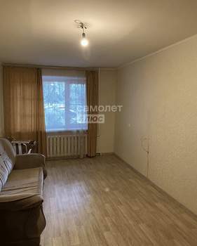 2-к квартира, вторичка, 45м2, 1/5 этаж