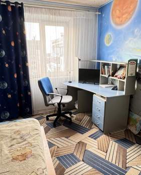 4-к квартира, вторичка, 82м2, 10/10 этаж