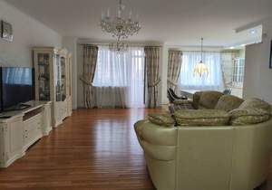 3-к квартира, вторичка, 151м2, 7/16 этаж