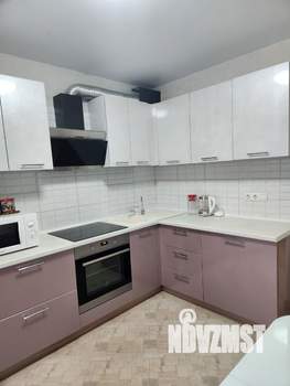 2-к квартира, вторичка, 60м2, 1/10 этаж