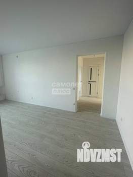 2-к квартира, вторичка, 54м2, 1/10 этаж