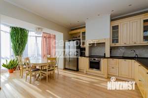 2-к квартира, вторичка, 102м2, 3/5 этаж