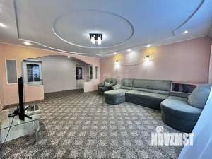 4-к квартира, вторичка, 117м2, 2/10 этаж