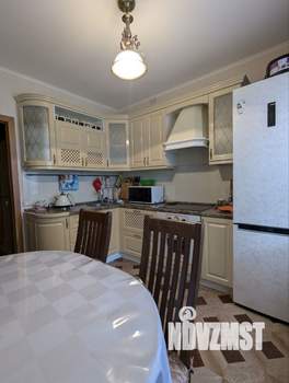 2-к квартира, вторичка, 57м2, 8/10 этаж