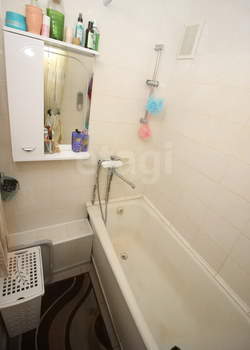 2-к квартира, вторичка, 47м2, 1/5 этаж