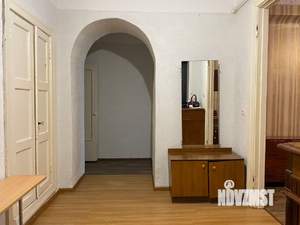 2-к квартира, вторичка, 63м2, 1/3 этаж