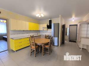 3-к квартира, вторичка, 74м2, 1/4 этаж