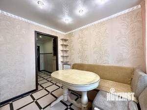 3-к квартира, вторичка, 77м2, 8/10 этаж