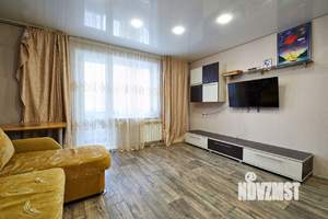 2-к квартира, вторичка, 57м2, 1/9 этаж