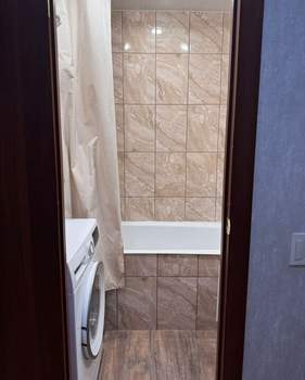 2-к квартира, вторичка, 52м2, 1/10 этаж
