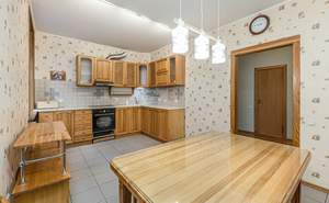 3-к квартира, вторичка, 123м2, 2/4 этаж