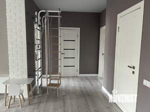 3-к квартира, вторичка, 94м2, 8/18 этаж