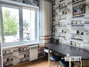 3-к квартира, вторичка, 64м2, 1/10 этаж