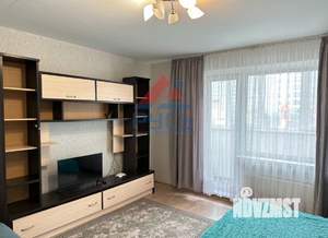 2-к квартира, вторичка, 63м2, 1/10 этаж