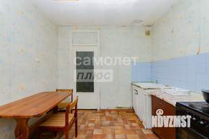 2-к квартира, вторичка, 54м2, 1/9 этаж