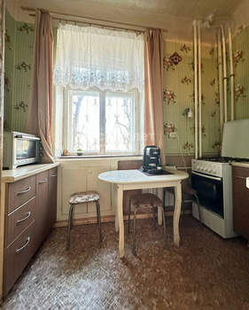 3-к квартира, вторичка, 61м2, 1/5 этаж