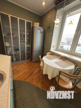 2-к квартира, вторичка, 70м2, 3/5 этаж