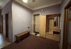 3-к квартира, вторичка, 76м2, 2/4 этаж