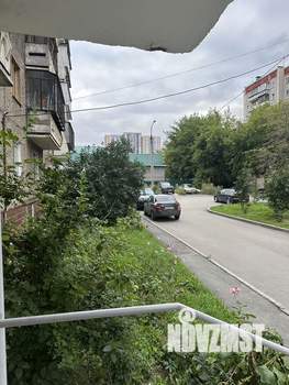 2-к квартира, вторичка, 52м2, 1/9 этаж