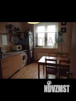 2-к квартира, вторичка, 56м2, 9/10 этаж