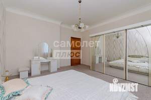 4-к квартира, вторичка, 104м2, 3/3 этаж