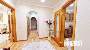 3-к квартира, вторичка, 108м2, 2/10 этаж
