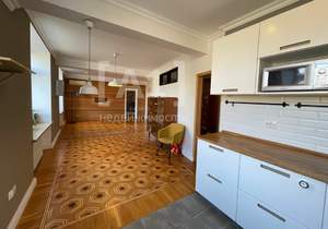 4-к квартира, вторичка, 114м2, 1/5 этаж