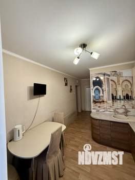 2-к квартира, вторичка, 54м2, 1/11 этаж