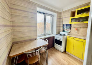 2-к квартира, вторичка, 43м2, 3/3 этаж