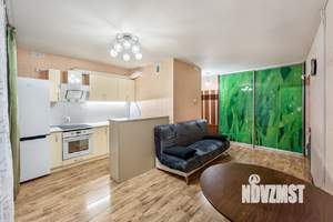 2-к квартира, вторичка, 57м2, 1/10 этаж