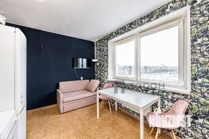 2-к квартира, вторичка, 61м2, 9/10 этаж