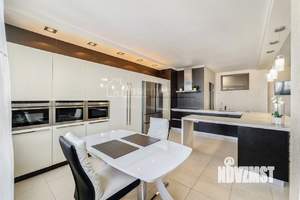 4-к квартира, вторичка, 176м2, 17/24 этаж