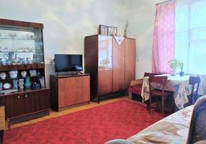 2-к квартира, вторичка, 42м2, 1/1 этаж