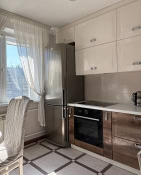 2-к квартира, вторичка, 57м2, 9/10 этаж