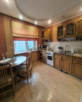 3-к квартира, вторичка, 70м2, 5/10 этаж