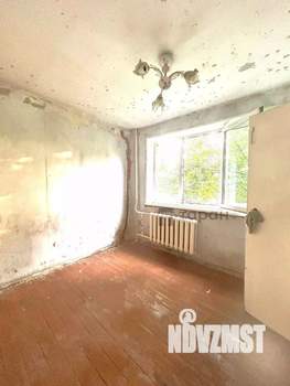 4-к квартира, вторичка, 61м2, 3/5 этаж