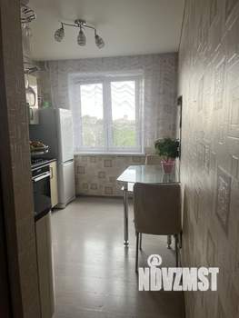 3-к квартира, вторичка, 65м2, 6/10 этаж