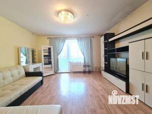2-к квартира, вторичка, 60м2, 1/10 этаж