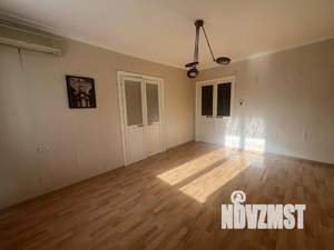 4-к квартира, вторичка, 111м2, 2/6 этаж