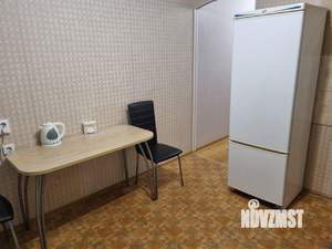 2-к квартира, вторичка, 54м2, 1/9 этаж