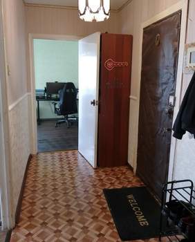 2-к квартира, вторичка, 50м2, 9/9 этаж